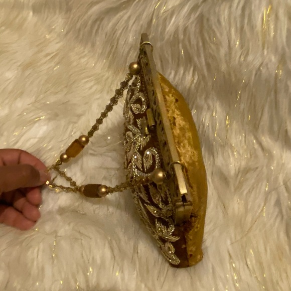 Vintage styled purse - Picture 3 of 6